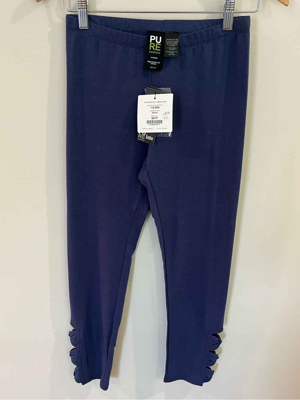 NWT PURE navy bamboo leggings with button detail Made in Canada